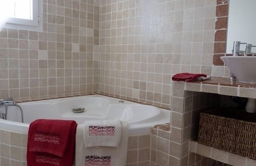 Lecci House | Spacious and comfortable modern villa