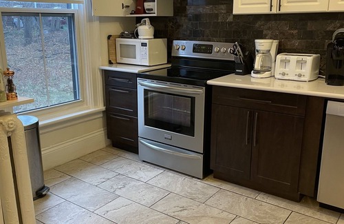 Guelph Apartment | Spacious and elegant apartment, close to downtown