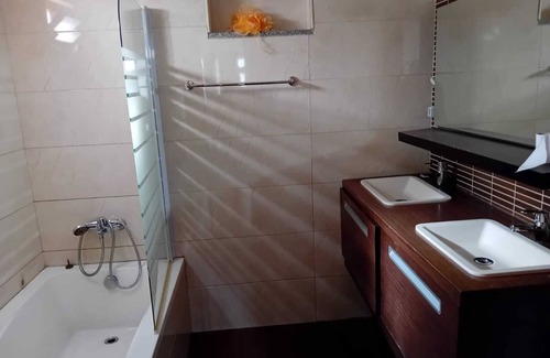 Praia Apartment | Spacious and welcoming family apartment