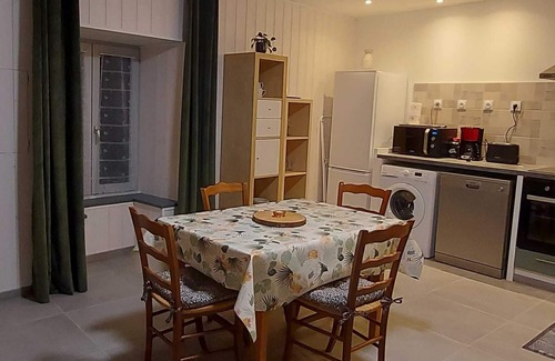 Baume-les-Messieurs Apartment | Spacious apartment at Domaine du Lynx in Baume-les-Messieurs