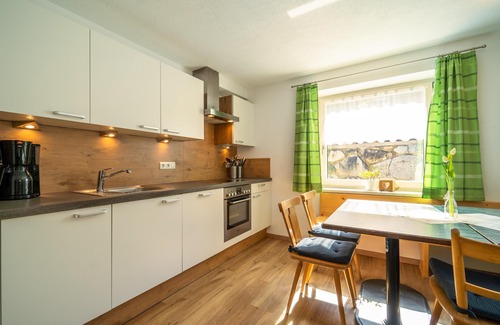 Gerlosbergeben Apartment | Spacious apartment with 2 balconies and views