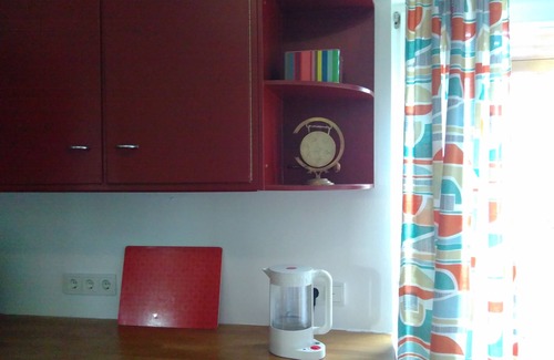 Langen Apartment | Spacious apartment in a small 50s villa with large garden and fireplace