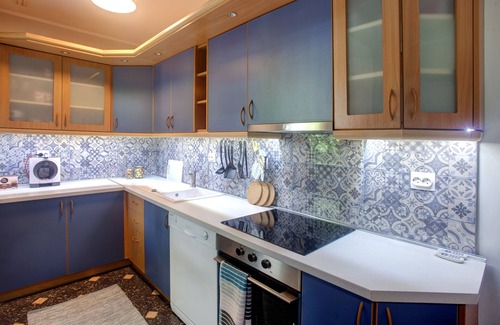 Lozenets Apartment | Spacious apartment close to the American Embassy + Parking