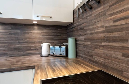 Altona-Nord Apartment | Spacious apartment for 10 near Quartierpark