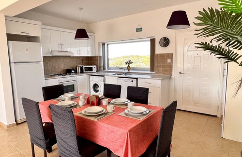 Tatlisu Apartment | Spacious apartment in Tatlisu North Cyprus, 3 Communal swimming pools on site