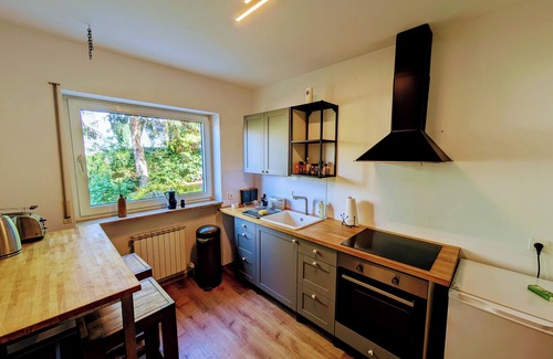 Bayreuth Apartment | Spacious apartment with direct garden access, close to nature.