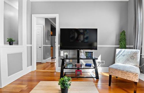 Ashmont Apartment | Spacious apartments near Ashmont - Evonify Stays