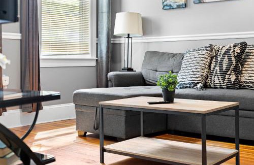 Ashmont Apartment | Spacious apartments near Ashmont - Evonify Stays