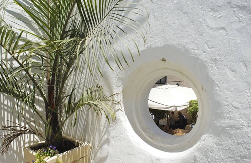 Neve Tzedek Bed & Breakfast | Spacious & Authentic Rooftop 1BR with private terrace Neve Tzedek, Shabazi