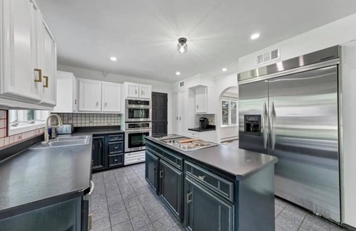 Monroe Villa | Spacious + beautiful 5-bedroom Mediterranean Villa in Monroe, NY.