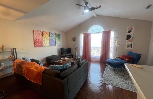 Madison Apartment | Spacious Corporate Condo - 2bd/2ba