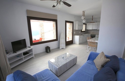 Pisses Villa | Spacious deluxe 5 bedroom villa, peaceful location, sea views, private beach