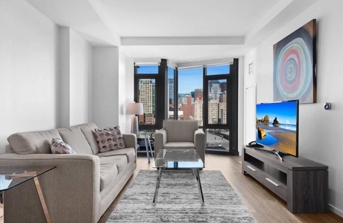 Shawmut Apartment | Spacious Downtown 2BR | Gym | Pool | Unbeatable Boston Location