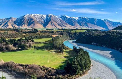 Kirwee House | Spacious Family Home