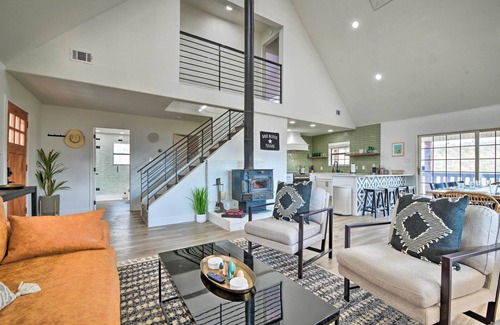 Gordon House | Spacious Family Home on the Water + Boat Dock