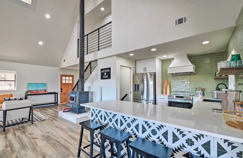 Gordon House | Spacious Family Home on the Water + Boat Dock