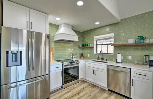 Gordon House | Spacious Family Home on the Water + Boat Dock