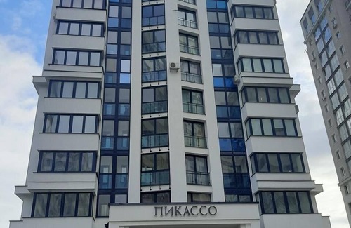 Pervomaysky District Apartment | Spacious flat with a magnificent view