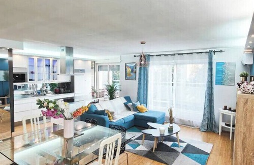 Contades Apartment | Spacious flat with terrace and Cathedral view