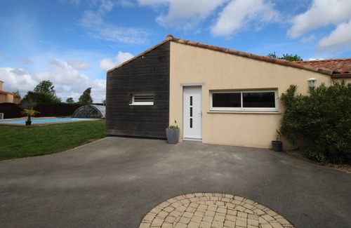 Saint-Aignan-Grandlieu House | Spacious and bright cottage, 'Pool Home', near Nantes