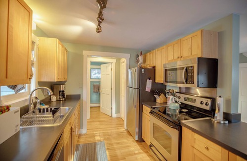 Franconia House | Spacious Franconia Cottage - Minutes to Cannon Mtn, Littleton, & More!