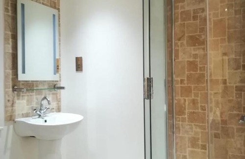 Uplands Apartment | Spacious, Ground Floor, 2 Bedroom Apartment, Uplands, Swansea