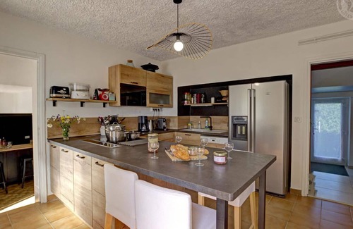 Belmont-de-la-Loire Cottage | Spacious House with Pool, Spa, and Garden – Perfect for Families