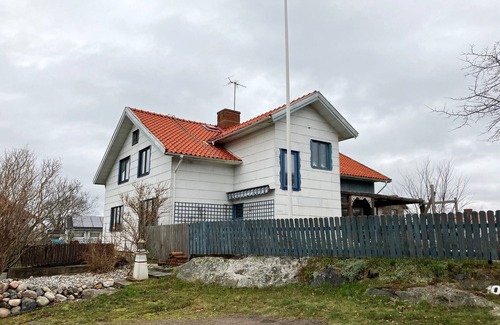 Hono Apartment | Spacious holiday apartment on picturesque Hönö | SE08073
