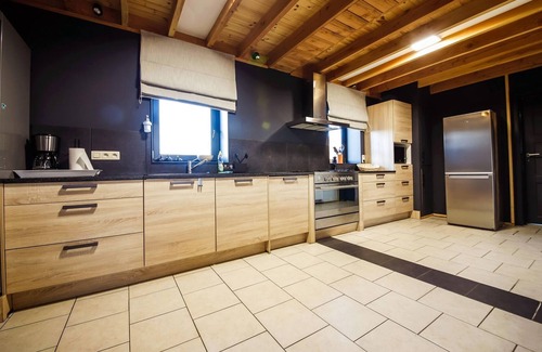 Gesves House | Spacious holiday home in Gesves with garden