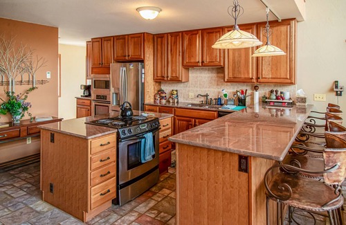 Durango House | Spacious home with full kitchen, game room & great views