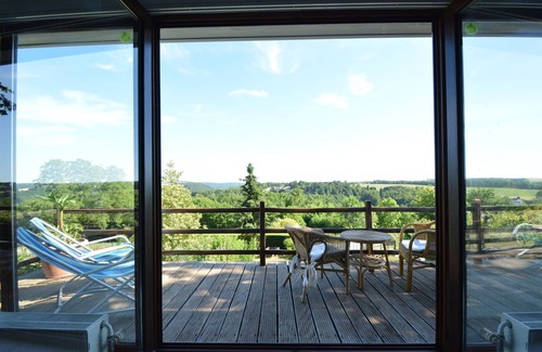 Hastiere-Lavaux House | Spacious house with beautiful terrace