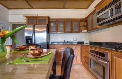 Placencia Resort | Spacious Master Suite w/Balcony, WiFi, & Beautiful Views