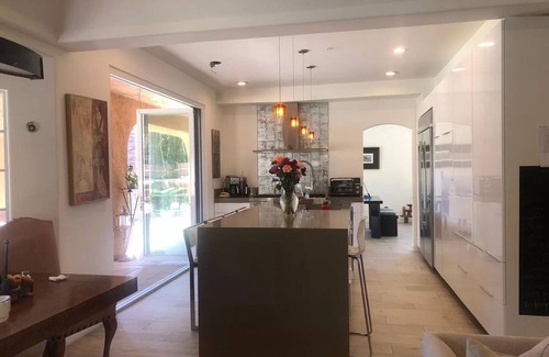 Encinitas House | Spacious Modern Home w/Swimming Pool Perfect for Large Families