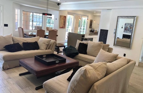 Encinitas House | Spacious Modern Home w/Swimming Pool Perfect for Large Families