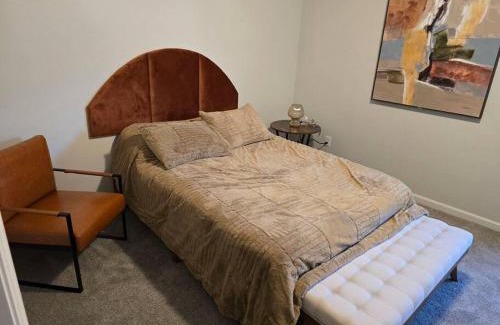 Normal House | Spacious Modern Retreat Near Downtown