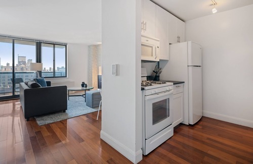 Gramercy Apartment | Spacious, Modern Studio in Gramercy with Balcony