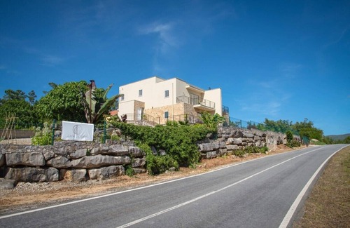 Alcobaca House | Spacious & new holiday home for max. 6 people