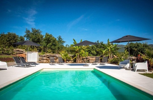 Alcobaca House | Spacious & new holiday home for max. 6 people