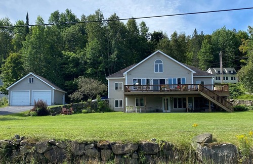 Glover House | Spacious Northeast Kingdom Retreat on Beautiful Shadow Lake!