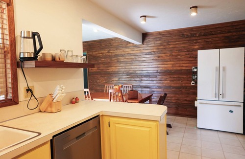 Milwaukie House | Spacious Ranch in Charming Milwaukie-1 mile from Sellwood