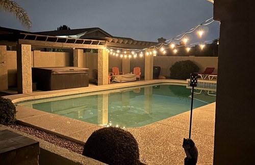 Paradise West Estates House | Spacious Resort Style Home on 1/2 acre, less than 2 miles from Spring Training.