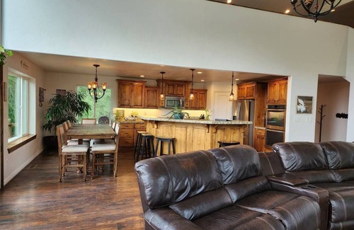 Ririe House | Spacious Riverside Four Bedroom Retreat