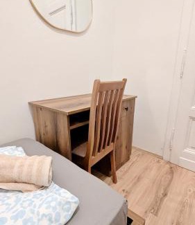 Erdberg House | Spacious Rooms - 15 Min from Airport & City Center, 5 Min from Vienna Main-Bus Station EZ1