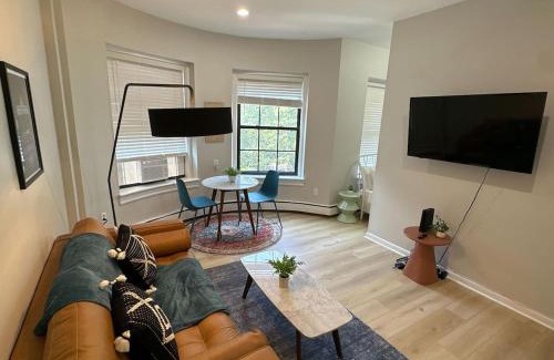 Prudential - St. Botolph Apartment | Spacious Studio Back Bay