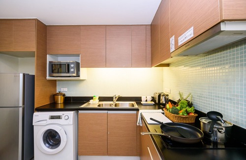 Bangkok Central Business District Hotel | SPACIOUS STUDIO SUKHUMVIT 2 NANA FREE WIFI KITCHEN