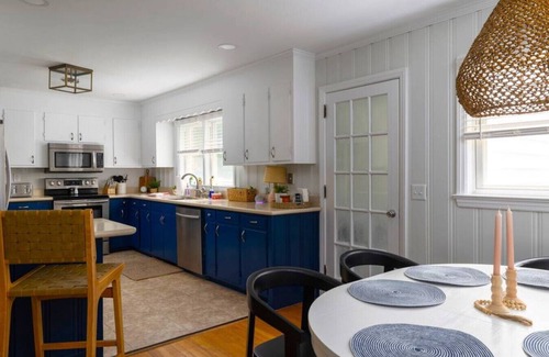 Graham House | Spacious, Sunlit Retreat w/Huge Yard