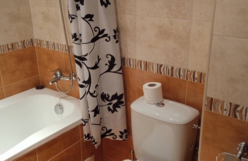 Old Town Apartment | SPACIOUS TWO BEDROOM APARTMENT WITH MOUNTAIN VIEW