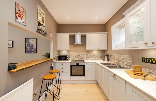 West End Apartment | Spacious two-bedroom mews cottage located in the beautiful Dean Village area of Edinburgh. Sleeps 4.