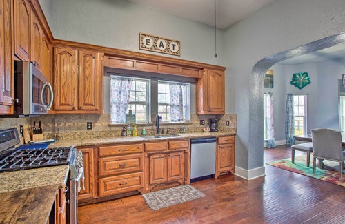 Westminster House | Spacious Vacation Home: 10 Mi to Lavon Lake!