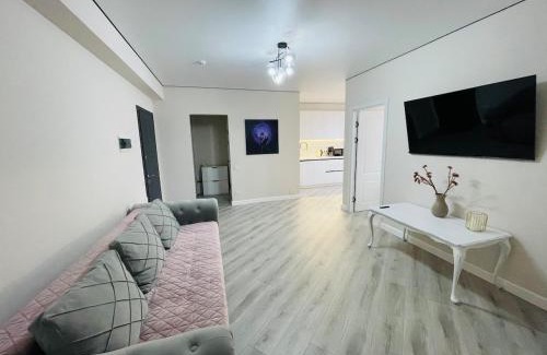 Chisinau Apartment | Spacious, with panoramic glazing, center and airport